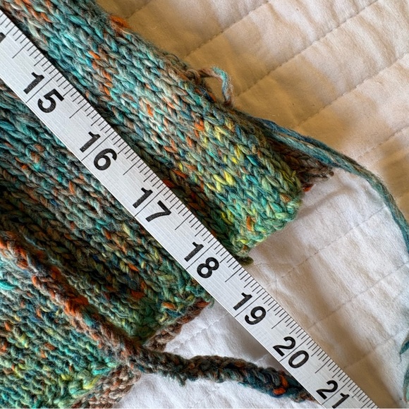 Hand Knit Sleeveless Tank Top - Picture 6 of 7